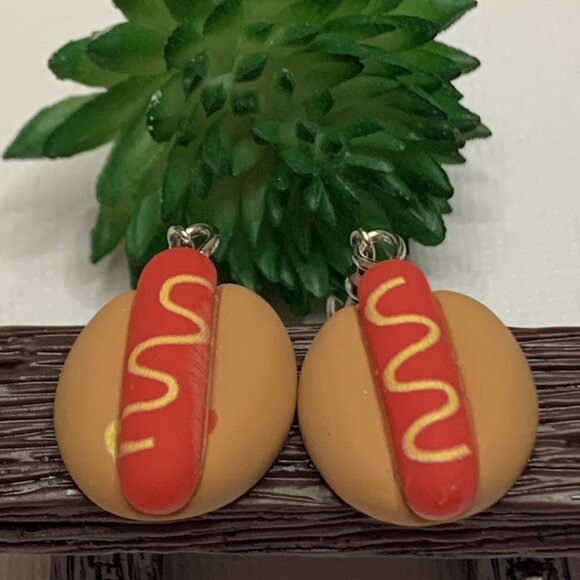 Hot Dog Earring, Funny Food Earring, Gift Idea, Cooking Earring, Chef Earring - Picture 2 of 6